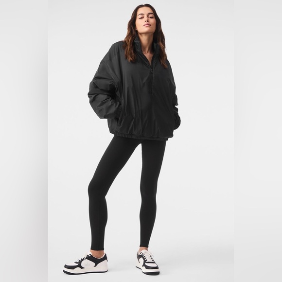 Alo Latitude Light Weight 1/2 Zip Pullover Jacket - Picture 12 of 12